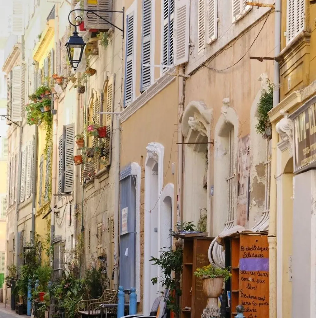 La Cachette Du Panier A Marseille Apartman